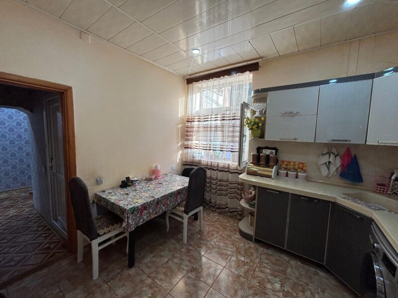 Köhne tikili, 2 otaqli, 65 m²
