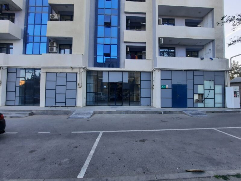 Obyekt, 862 m²