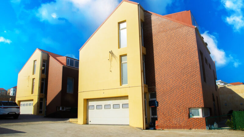Həyat evi, 6 sot, 5 otaqli, 450 m²