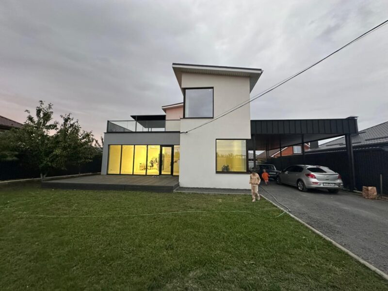 Həyat evi, 5 sot, 5 otaqli, 200 m²